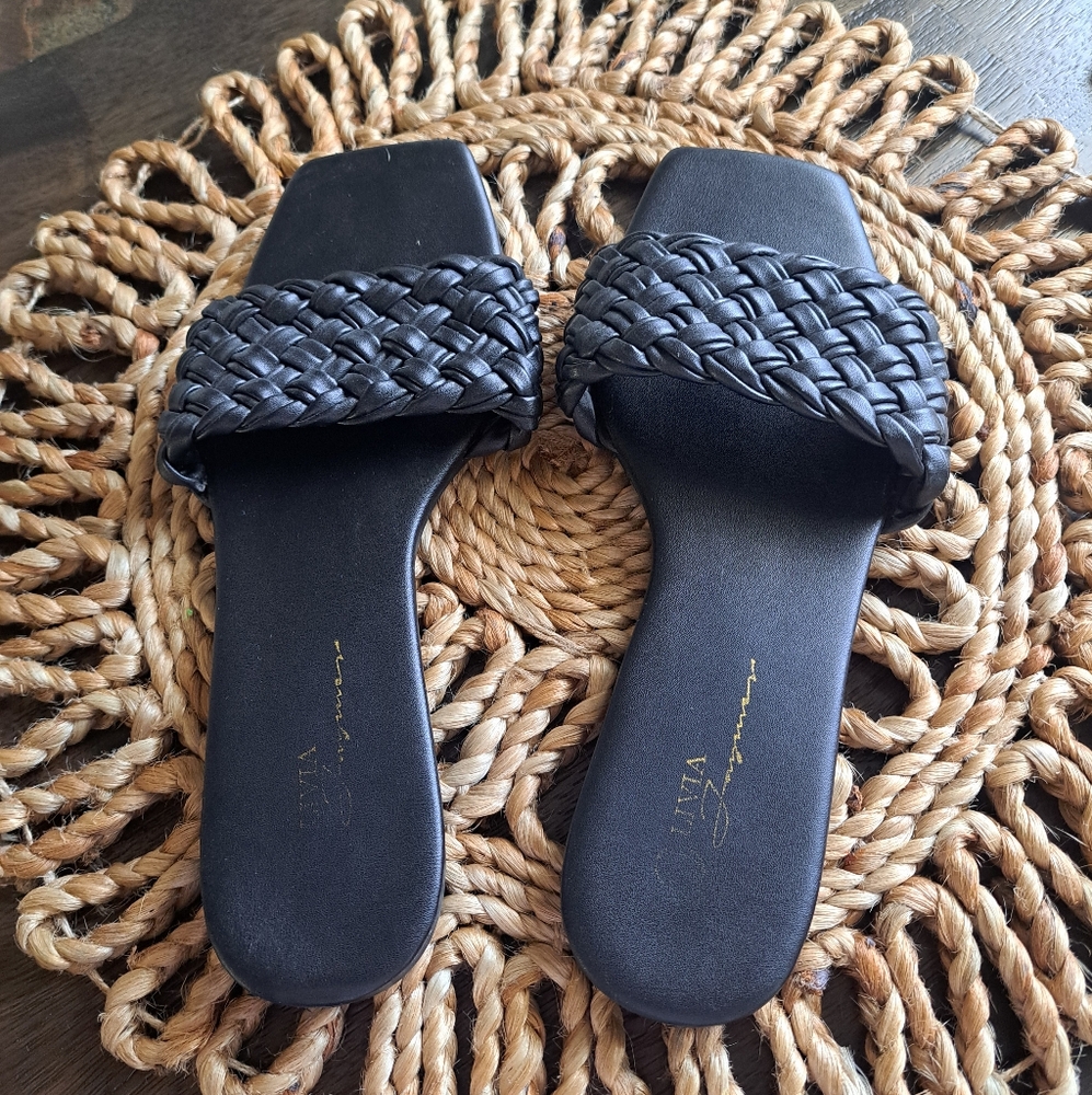 Cute black sandals🖤